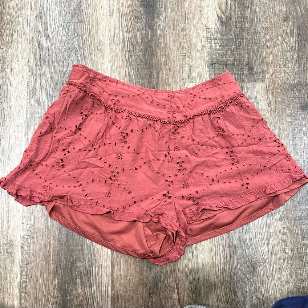 American Eagle Red Terracotta Stretchy Pull On Shorts Size L
